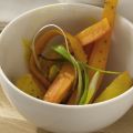 Möhren-Schalotten-Salat mit Kurkuma