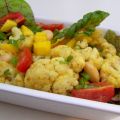 Curry-Blumenkohl-Salat mit Mango