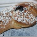 Hefeteilchen mit Marmelade