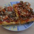 Schinken-Tomaten-Championpizza