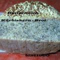 BUTTERMILCH - KÜRBISKERN - BROT