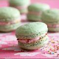 Macarons gefüllt mit Erdbeeren und Mascarpone