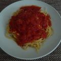 Spaghetti mit Knoblauch-Tomatensoße