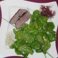 Spinat-Orangensalat mit Straußenfiletstreifen