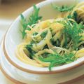 Linguine mit Rucola-Pesto