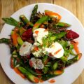 Erdbeer-Spargelsalat mit Erdbeerdressing und[...]