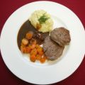 Rinderfilet mit Sauerbratensoße -[...]