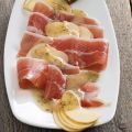 Speck-Apfel-Carpaccio mit Kümmel-Vinaigrette