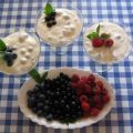 Beeren-Quark-Dessert