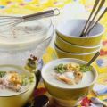 Geeiste Gurkensuppe mit Matjes