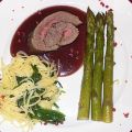 Rinderfilet an Spaghetti-Rucola-Nest und grünem[...]