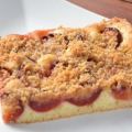 Pflaumenkuchen mit feinen Amarettini-Streuseln