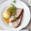 Schweinebraten mit knuspriger Kruste in[...]