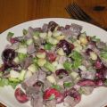 Fleischsalat mit Kirschen