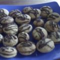 Plätzchen: Schokoladencreme-Knöpfchen