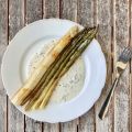 Ofenspargel mit Miso-Zitronen-Paste