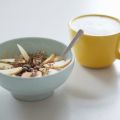 warmes frühstück: reisbrei mit frischen[...]