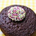 Miniatur-Backwerke: chocolate-apple-cakes