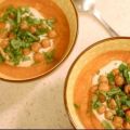 Karottensuppe mit Kichererbsen