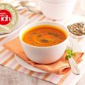 Kürbiscremesuppe mit Pflaumen-Kürbiskern-Pesto