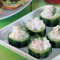 Gurkentaler mit Lachs-Apfel-Tatar