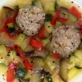 Gemüse-Hirse-1-Topf mit Meatballs