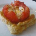 Blätterteigkästchen mit Tomaten-Mozzarella