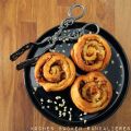 Zimtschnecken mit Äpfeln und Mandeln