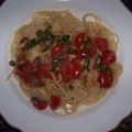 Spaghetti mit Kirschtomaten und Kapern