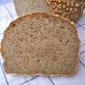Saftiges 7-Korn-Brot mit Chia und Amaranth