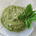 Basilikum-Spinat-Pesto