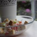Glasnudelsalat mit Dim-Sum-Joghurtsauce und Tofu