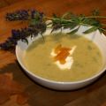 Artischocken-Creme-Suppe mit frischem Ysop