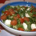 Gemischter Salat mit Mozzarellakugeln[...]