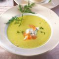 Gurkensuppe mit Lachs