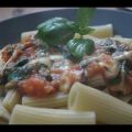 Nudeln mit Tomaten und Mozzarella - Rezept und[...]