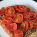 Bruschetta mit Knoblauch, Tomaten und Sardellen