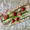 Flammkuchen mit Cashewfrischkäse, grünem[...]