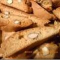 Cantuccini al Amaretto con mascarpone e pesche