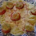 Spaghetti mit Käsesoße und Kräutertomaten