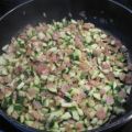 Penne mit Schinken-Zucchinioberscreme