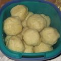 Kartoffelknödel aus gekochten Kartoffeln