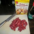 Rindfleisch mit Zwiebeln und Paprika - mal[...]