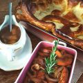 «Toad in the hole» mit Zwiebel- und Apfelsauce