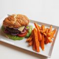 Cleaner Burger mit Süßkartoffelpommes!