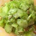 Gurkensalat mit Senf-Dill-Dressing und[...]
