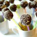 _black and white vanilla cake pops