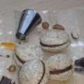 Haselnuß-Schoko-Makronen mit Orangen/Schoko[...]