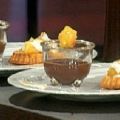 Sate und Tartelett von der Ananas und Chili[...]