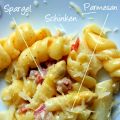 Pasta mit Spargel, Schinken, Sahne und Parmesan